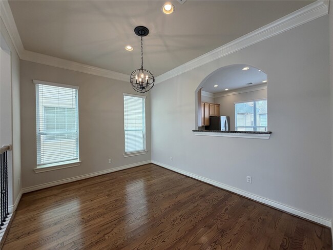 Building Photo - 2612 Edgefield Lakes Dr