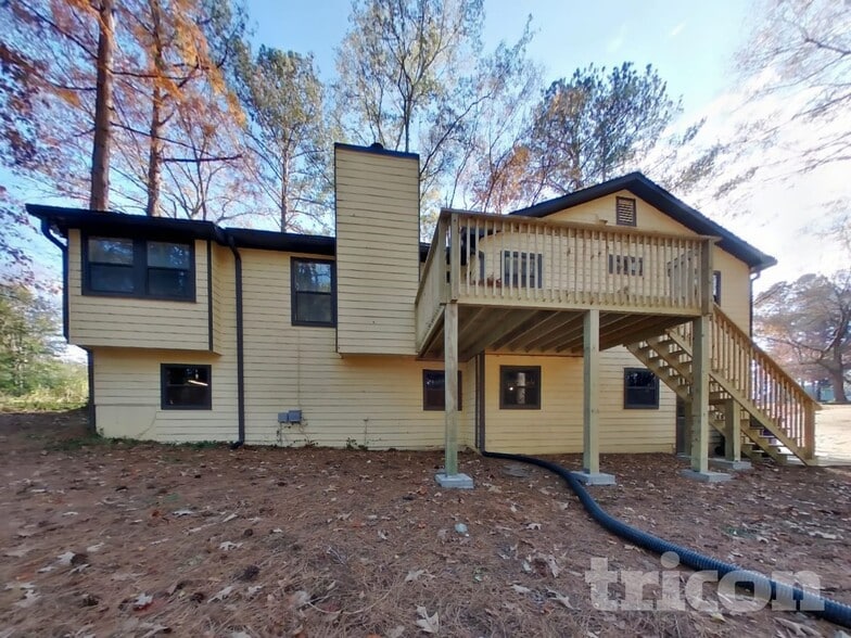 Building Photo - 2280 Lexington Way