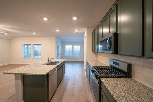 Building Photo - 4116 Limestone Blf Dr