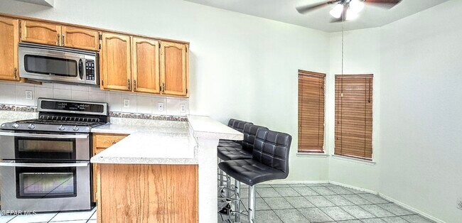 Building Photo - 1372 Michelangelo Dr