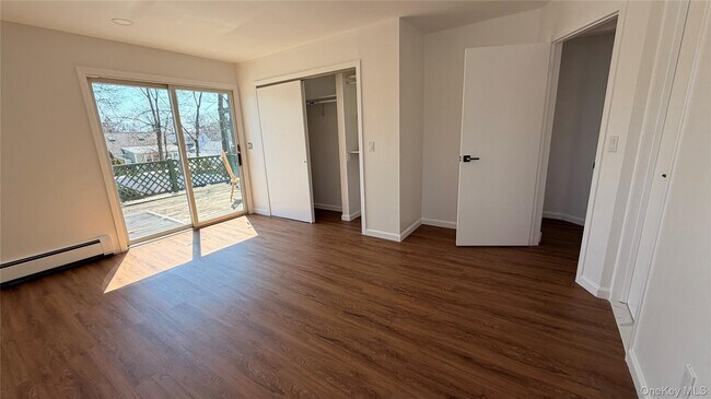 Building Photo - 540 Oak St