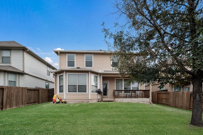 Building Photo - Modern Living Meets Community Charm in This Cibolo Gem