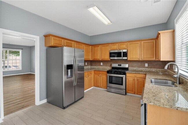 Building Photo - 615 Melilot Ln