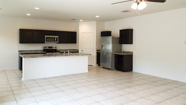 Building Photo - Four Bedroom home for rent in Magma Ranch for under $2000.00