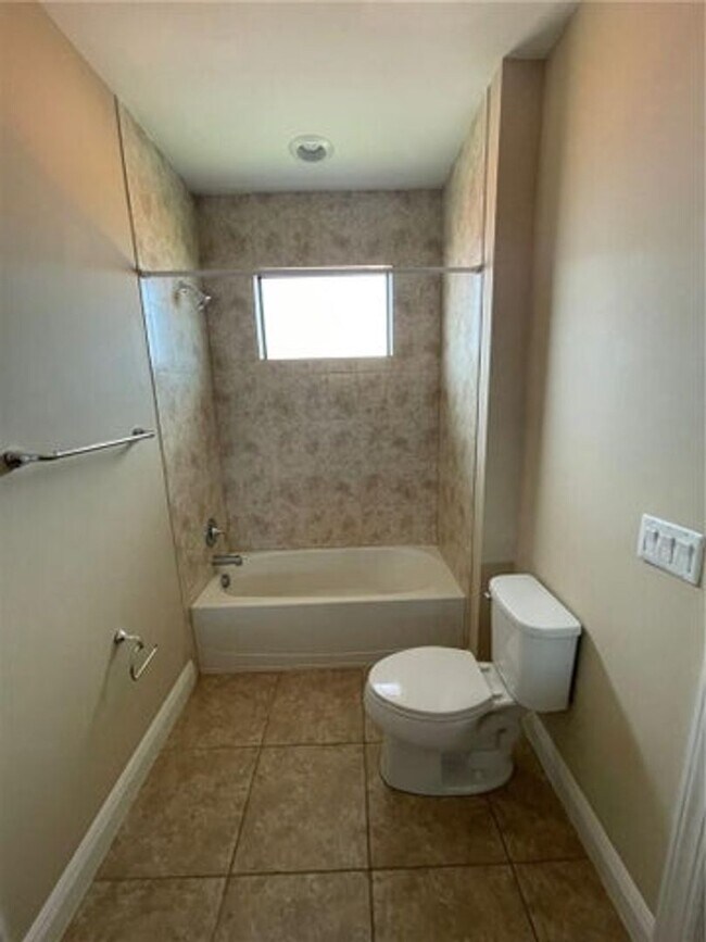 Building Photo - 11170 NW 83 Manor
