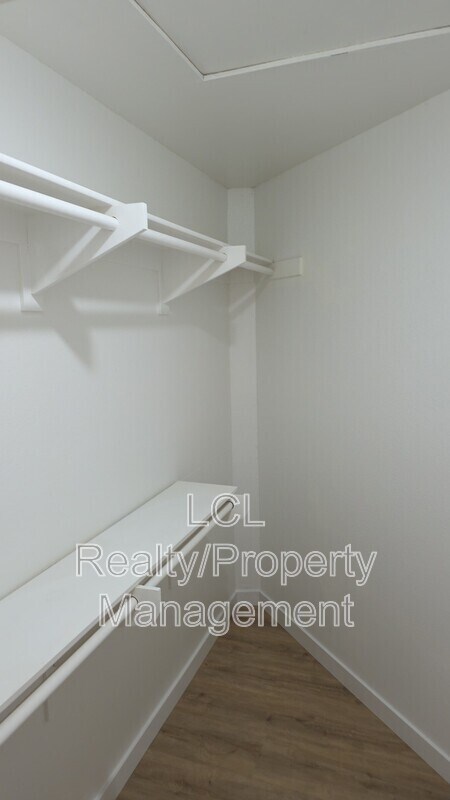 Building Photo - 27017 Rangewood St