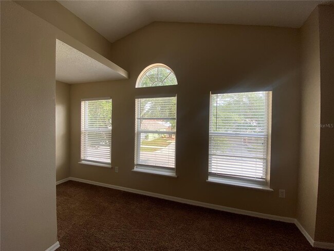 Building Photo - 30302 Double Dr