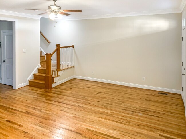 Building Photo - 3 Bed/2Bath Open Concept Home in Church Hi...