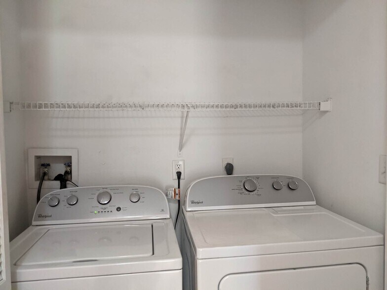 Building Photo - 71 Emerald Bay Dr