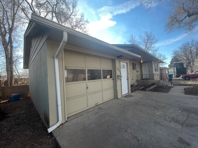 Building Photo - Great Duplex in Fort Collins