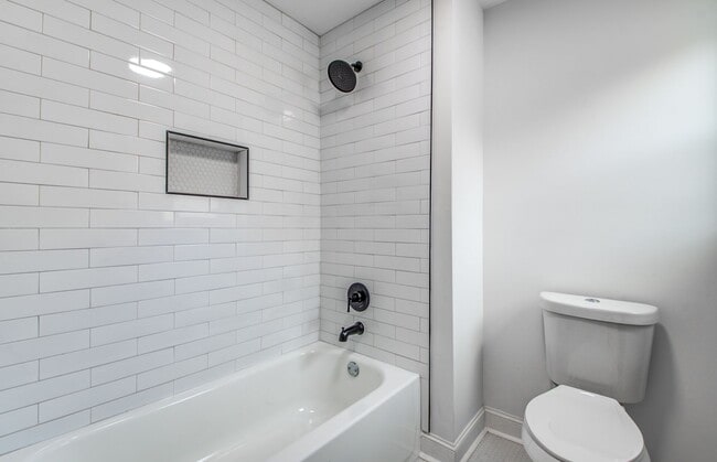 Building Photo - 1825 Young Ave