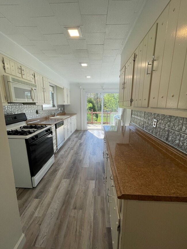 Building Photo - 1022 S Morgan St