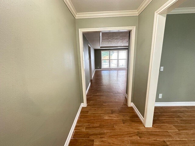 Building Photo - 9317 Lugary Dr