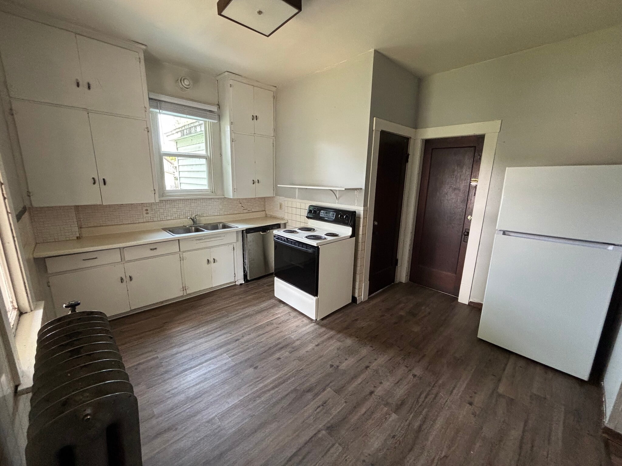 Kitchen - 1509 Mississippi St