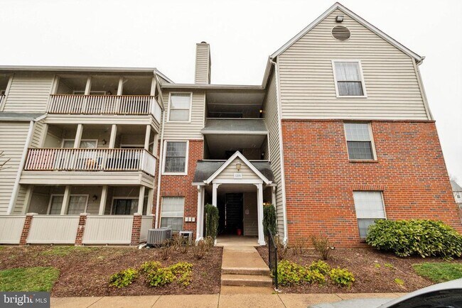 Building Photo - 12151 Penderview Ln