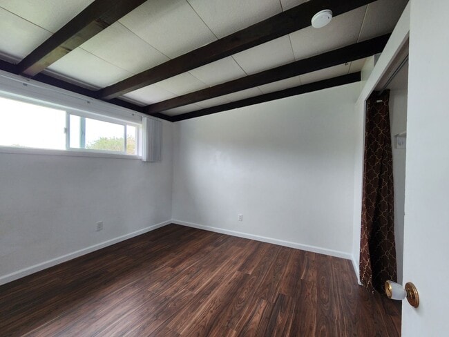 Building Photo - 1030-1032 Forson Rd