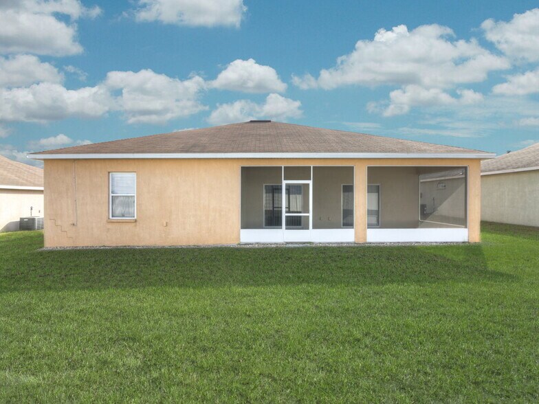 Building Photo - 292 Cloverdale Rd