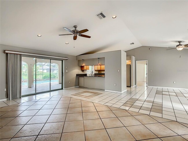 Building Photo - 2375 Bendway Dr