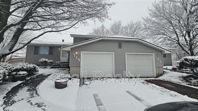 Primary Photo - 719 S Century Ct