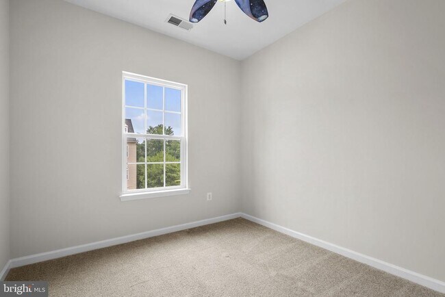 Building Photo - 8621 Enoch Pratt Dr