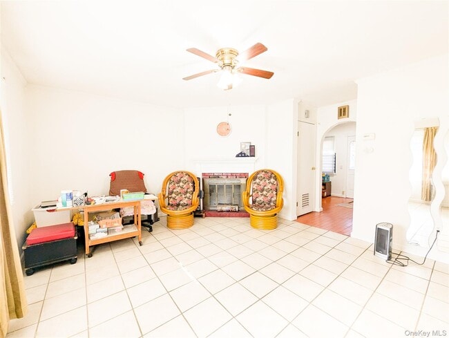 Building Photo - 806 Oliver Ave