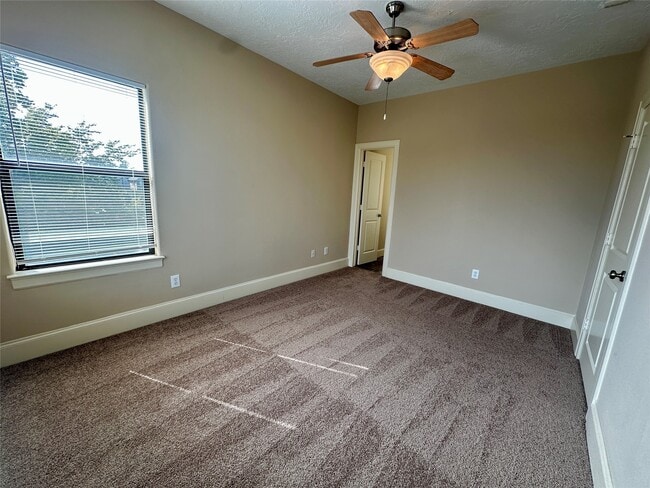 Building Photo - 1205 Birdsall St