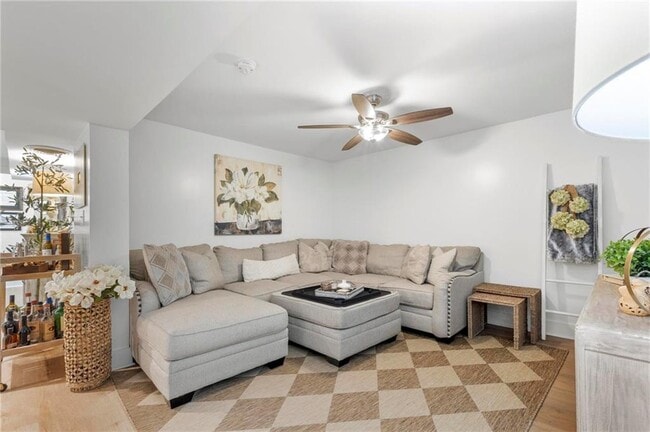 Building Photo - 120 Timber Creek Terrace