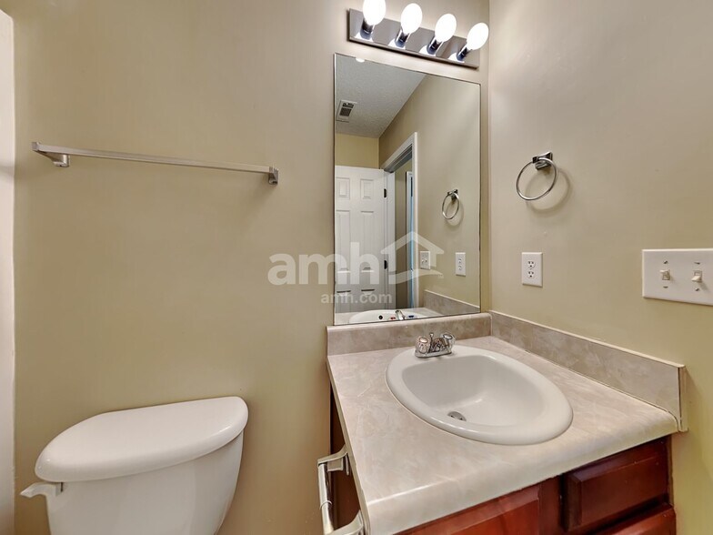 Building Photo - 6649 Overlook Rdg