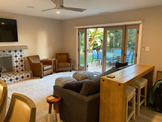Building Photo - FURNISHED VACATION BEACH HOUSE- 30 days or more minimum