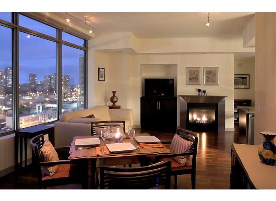 Primary Photo - 900 Lenora St