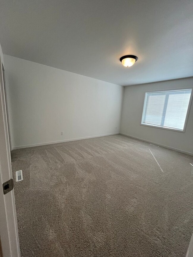 Building Photo - The Wilds Townhomes