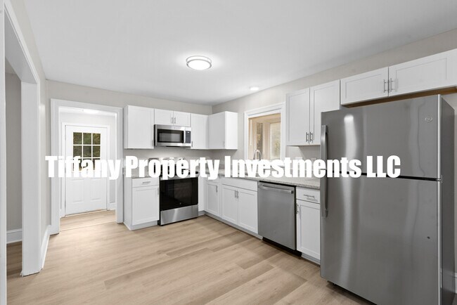 Building Photo - 119 N Jack St