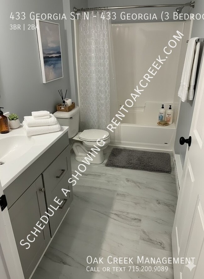 Building Photo - 433 Georgia St N