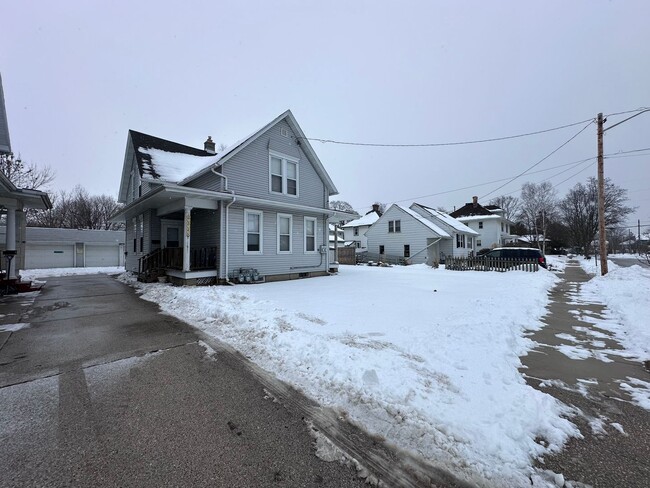 Building Photo - 1510 24th St