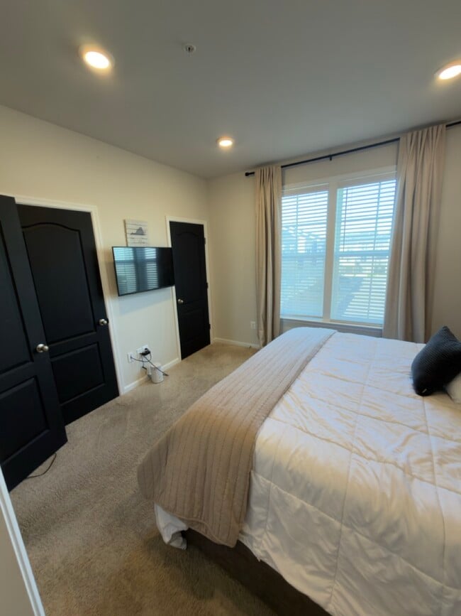 Building Photo - 2770 Lanham Hill Cir