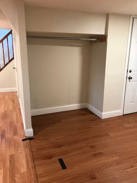 Building Photo - 132 Phoenix St