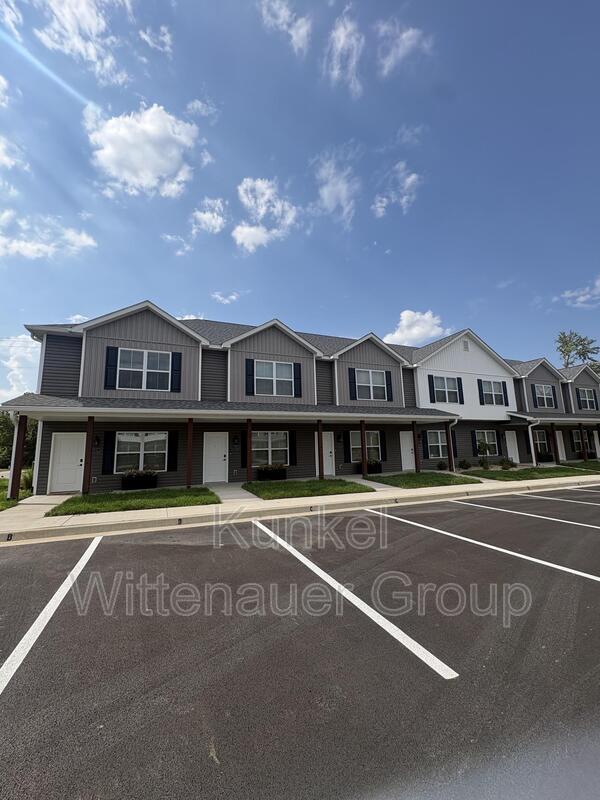 Building Photo - 225 Coral Sea Way