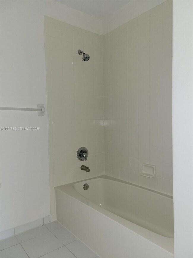 Building Photo - 17339 NW 7th Ave