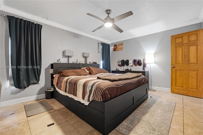 Building Photo - 5821 NW 56th Pl