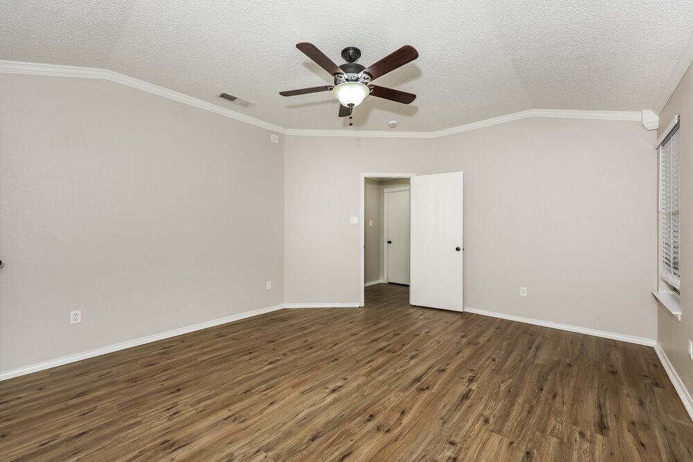 Building Photo - 10224 Dawson Trail