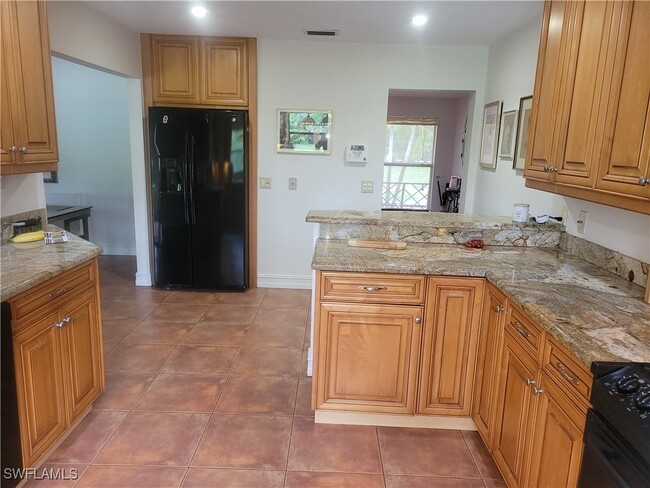 Building Photo - 5259 Myrtle Ln