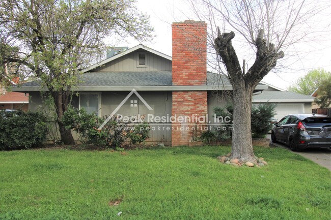 Primary Photo - Updated 2bd/1ba Lincoln Village Duplex wit...