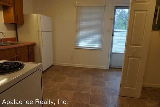 Building Photo - 2 br, 1 bath House - 347 Browns Road