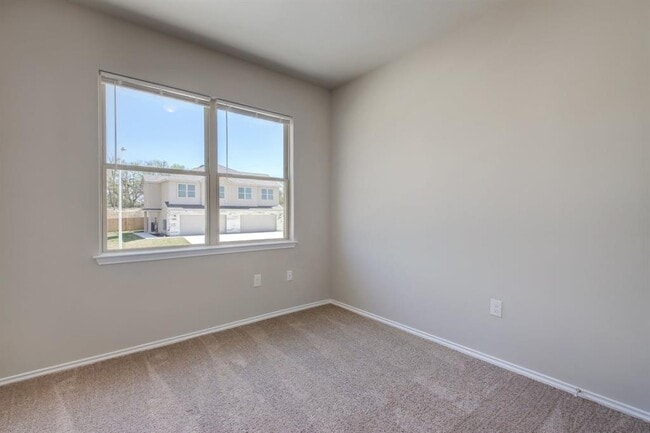 Building Photo - 1202 Garland Rd
