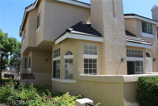 Primary Photo - 2300 Maple Ave