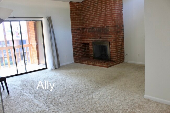 Building Photo - 140 Green Turtle Ln