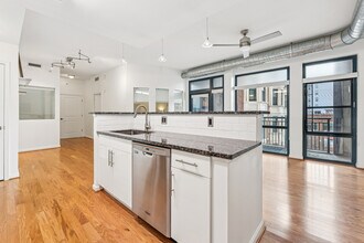 Building Photo - 1390 Kenyon St NW