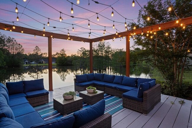 Building Photo - 15076 Audubon Lake Blvd