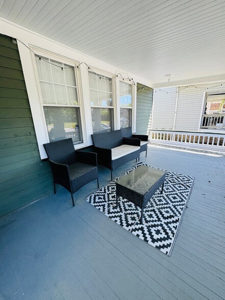 Building Photo - 2214 Lee Rd