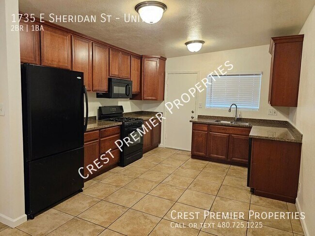 Building Photo - 1735 E Sheridan St